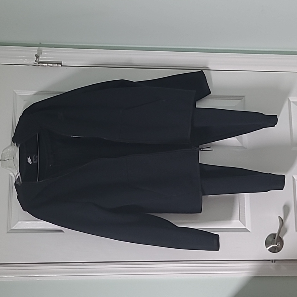 Nike Tech Fleece 2-pc Size M